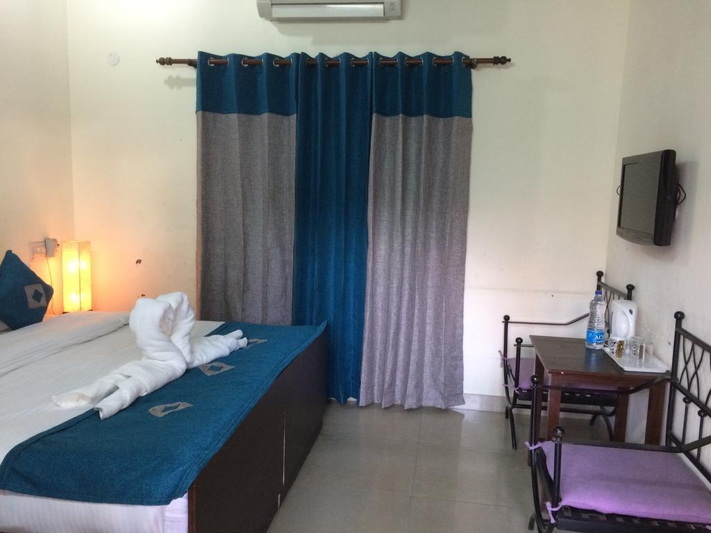 Hotel Sukhsadan デヘラードゥーン 部屋 写真