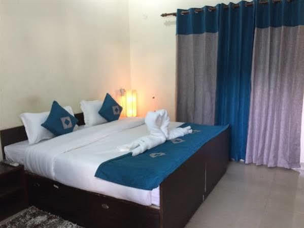 Hotel Sukhsadan デヘラードゥーン エクステリア 写真