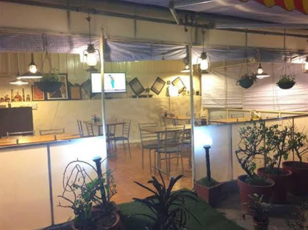 Hotel Sukhsadan デヘラードゥーン エクステリア 写真